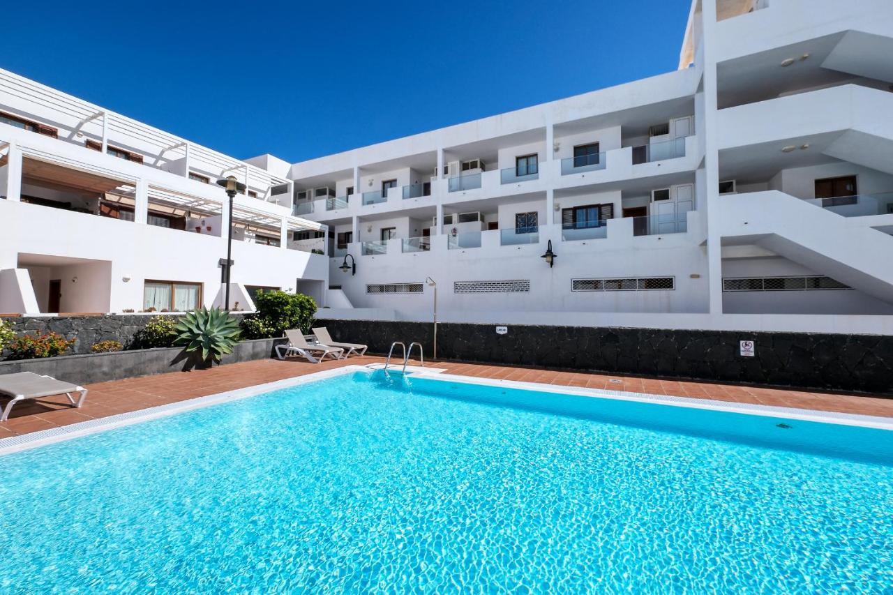 Vila Casa Elin-Shared Pool, Fast Wifi Costa Teguise Exteriér fotografie